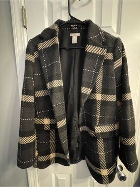 H&M Black and Cream Plaid Blazer